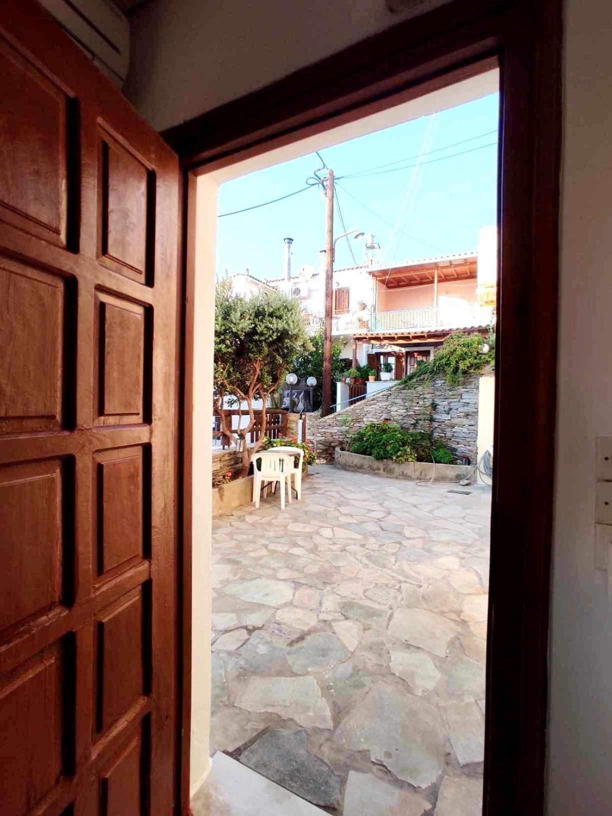 Politis Sudios Batsíon Exterior foto